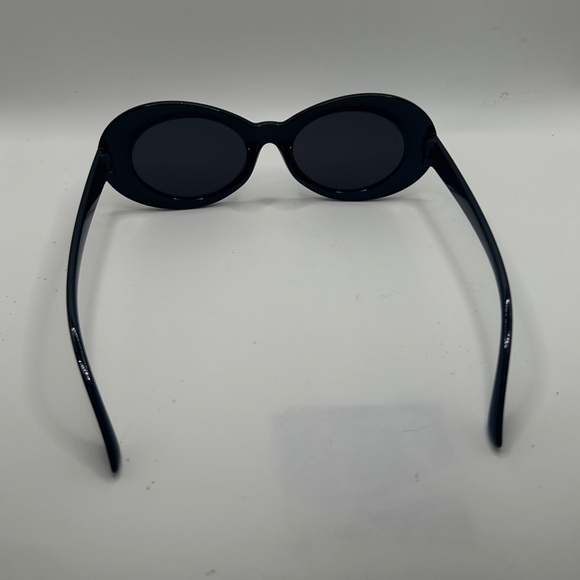 NEW Black Frame Sunglasses Black Lens 90s Grunge Y2K Style Kurt Cobain Vibes - Picture 4 of 6